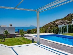 2254-Luxury villa with private pool and seaview Torreguadiaro